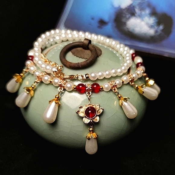 Retro pearl tassel necklace with red rhinestones & gold tone flower trim. - Picture 2 of 7